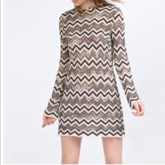 5 pounds of Woman’s resell bundle and I also offer children's and men's or a mix - Picture 9 of 16